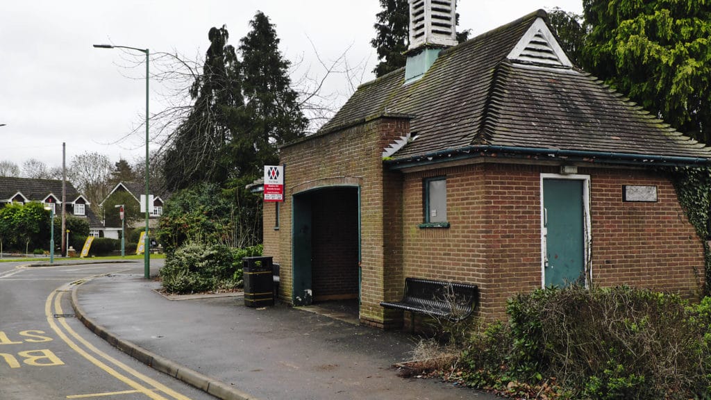 Knowle Green bus shelter