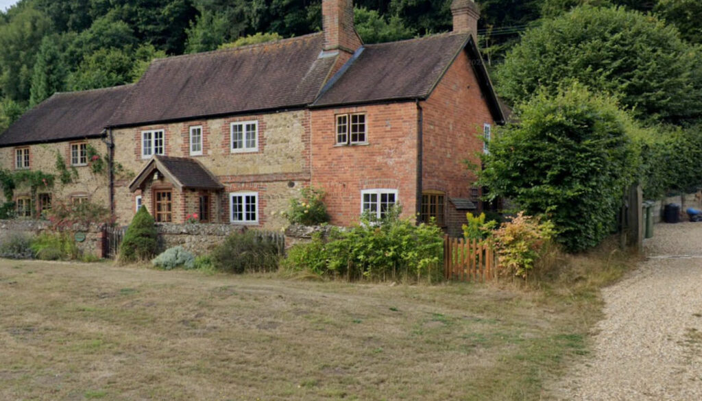 Rangers Cottage, Ewhurst Road, Peaslake